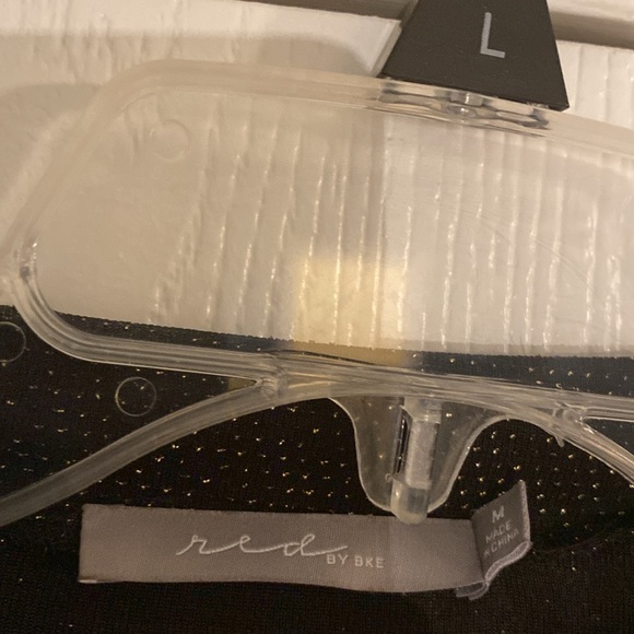 Red by BKE long sleeve glittery mesh top with slit size medium - Picture 3 of 6